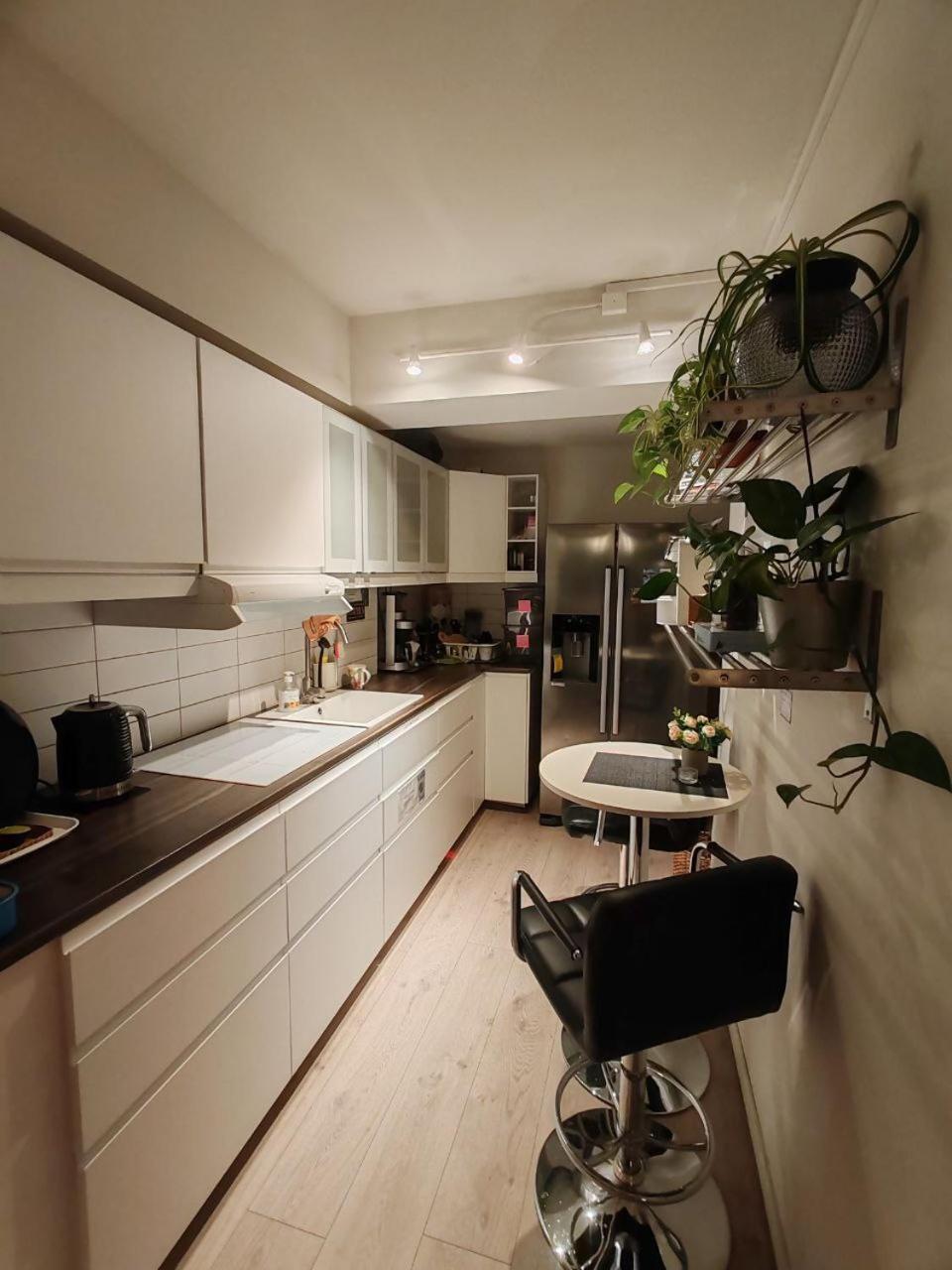 Central And Cozy Next To Oslo S Bagian luar foto